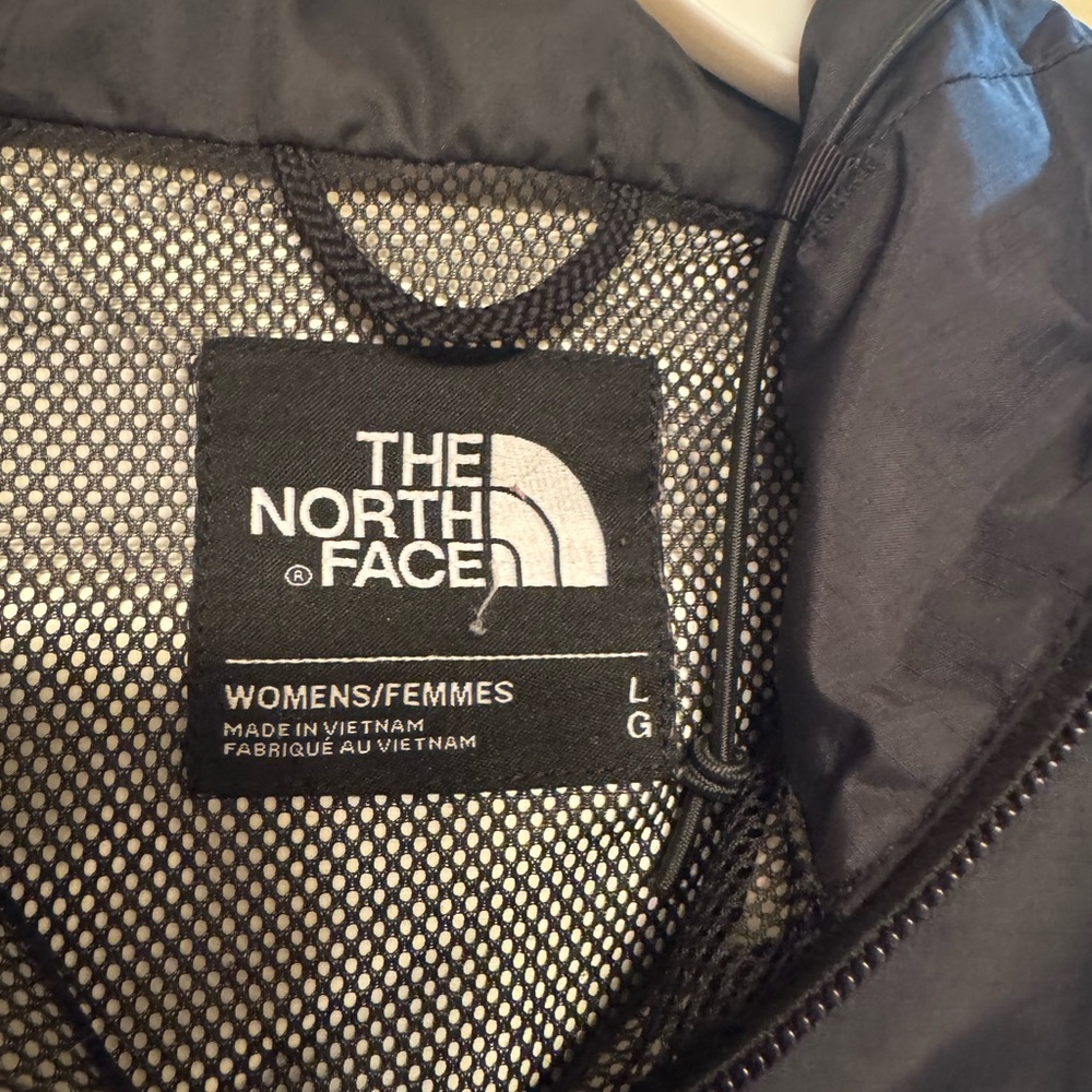 The North Face Women's DryVent Rain Jacket - Picture 5 of 6